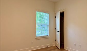 2 Fryer Ln, Bella Vista, AR 72715