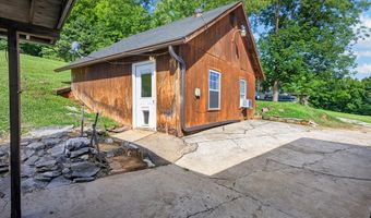 955 Livingston Boat Dock Rd, Allons, TN 38541