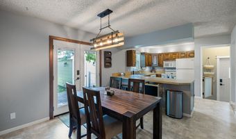 413 NE 7th St, Ankeny, IA 50021