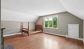 817 Gulf Rd, Barnard, VT 05031