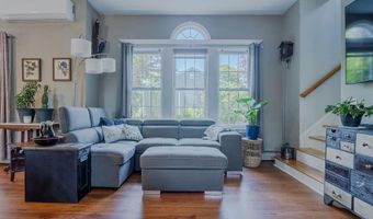 71 Vinton Ave, Cranston, RI 02920