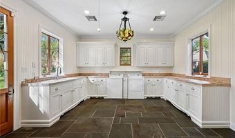 1218 FOUNDERS Dr, Bogalusa, LA 70427