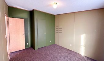 60 Flamingo Ave, Amherst, OH 44001