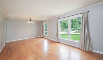 357 Novara Dr, Ballwin, MO 63021