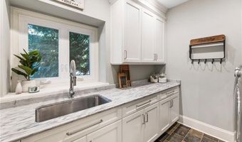 145 Pruitt Dr, Alpharetta, GA 30004