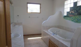 702 FRENCH Dr, Aztec, NM 87410