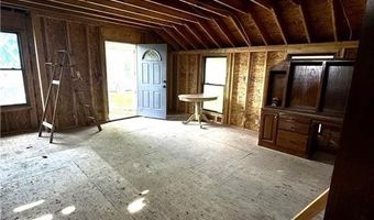 617 N Houston St, Adrian, MO 64720