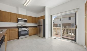 2125 W Concord Ln, Addison, IL 60101