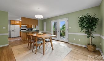 1 Pickwick Rd, Asheville, NC 28803