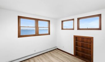 154 Shore Dr E, Amagansett, NY 11930