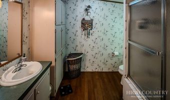 461 Reuben Wooten Rd, Banner Elk, NC 28604