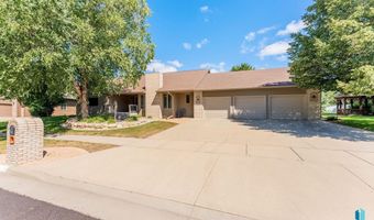 412 E Meadowlark Cir, Brandon, SD 57005