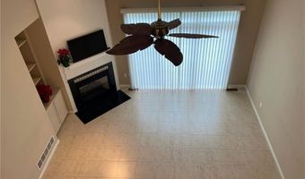 2322 Fox Meadow Dr, Allentown, PA 18104