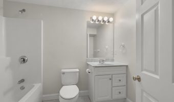 1 Hollyhock Knoll Ct 1, Bourne, MA 02532