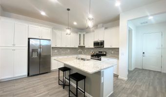 724 WINTERSIDE Dr, Apollo Beach, FL 33572