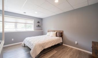 9199 50th St NW, Annandale, MN 55302