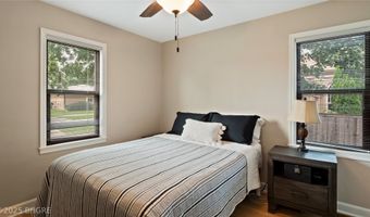 814 Prairie St, Adel, IA 50003