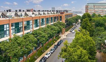 42 8th St 1411, Boston, MA 02129