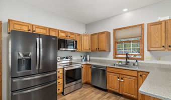895 Williamsburg Ct, Ashland, OH 44805