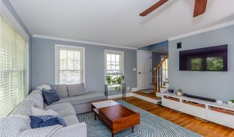 50 Searle Ave, Cranston, RI 02920