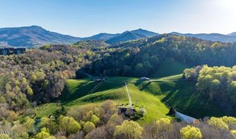 762 George Eggers Rd, Banner Elk, NC 28604