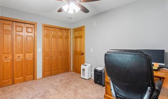 1109 Lakeview Ave, Alexandria, MN 56308