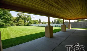 155 N 1st St W, Cowley, WY 82420