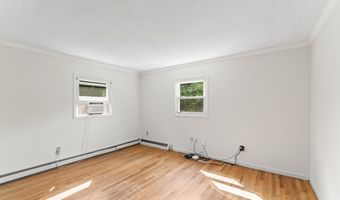 26 Harbor Ridge Rd, Danbury, CT 06811