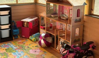 40 Anthony Rd, Foster, RI 02825