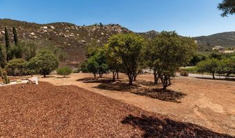 1650 Silver Tree Ln, Escondido, CA 92026