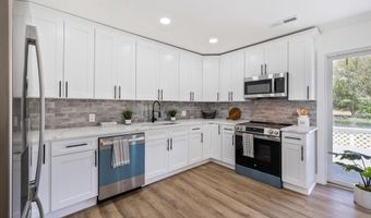 2475 W DENNEYS Rd, Dover, DE 19904
