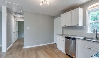 707 W Lamar St, Alvord, TX 76225