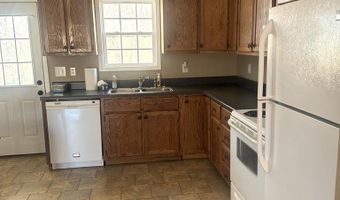 362 Oak St, Big Sandy, TN 38221
