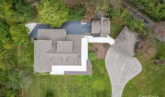 111 Rathfarnham Cir, Asheville, NC 28803