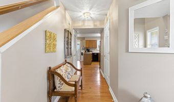 190 Springwood Dr, Avon, IN 46123