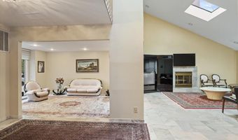 29 Sunset Rd S, Albertson, NY 11507
