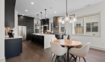 2899 Katmai Dr A, Columbus, OH 43228