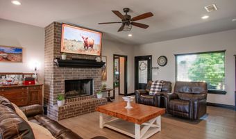 1005 Buffalo Ct, Abernathy, TX 79311