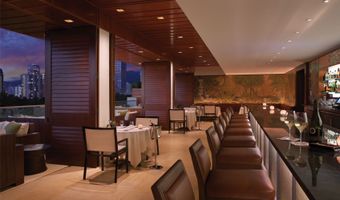 223 Saratoga Rd 2001, Honolulu, HI 96815