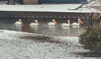 39450 N Circle Ave, Antioch, IL 60002