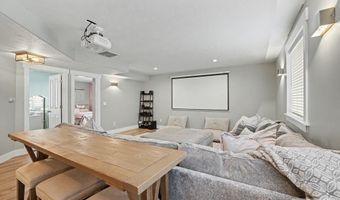 5343 Barton Ct, Ammon, ID 83406