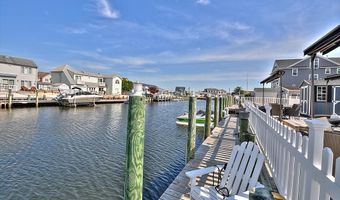 21 Drake Dr, Bayville, NJ 08721