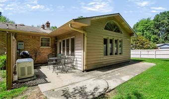 930 Mellowood Dr, Indianapolis, IN 46217
