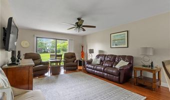 30 Sweet Meadow Ct 15, Narragansett, RI 02882