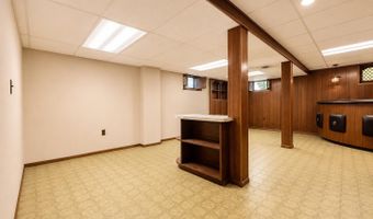 185 W 3RD St 1, Bayonne, NJ 07002