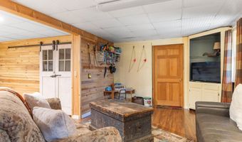 137 Pond Rd, Campton, NH 03223