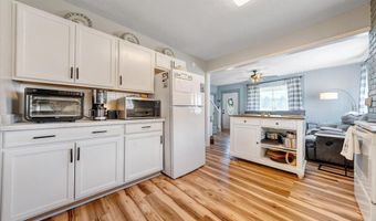 214 Kristi Ln, Appomattox, VA 24522