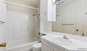 6592 Cooksey, Adkins, TX 78101