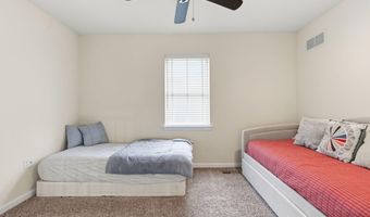 15 Bishop Cir, Albrightsville, PA 18210