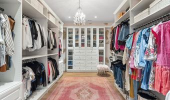7101 LONGWOOD Dr, Bethesda, MD 20817